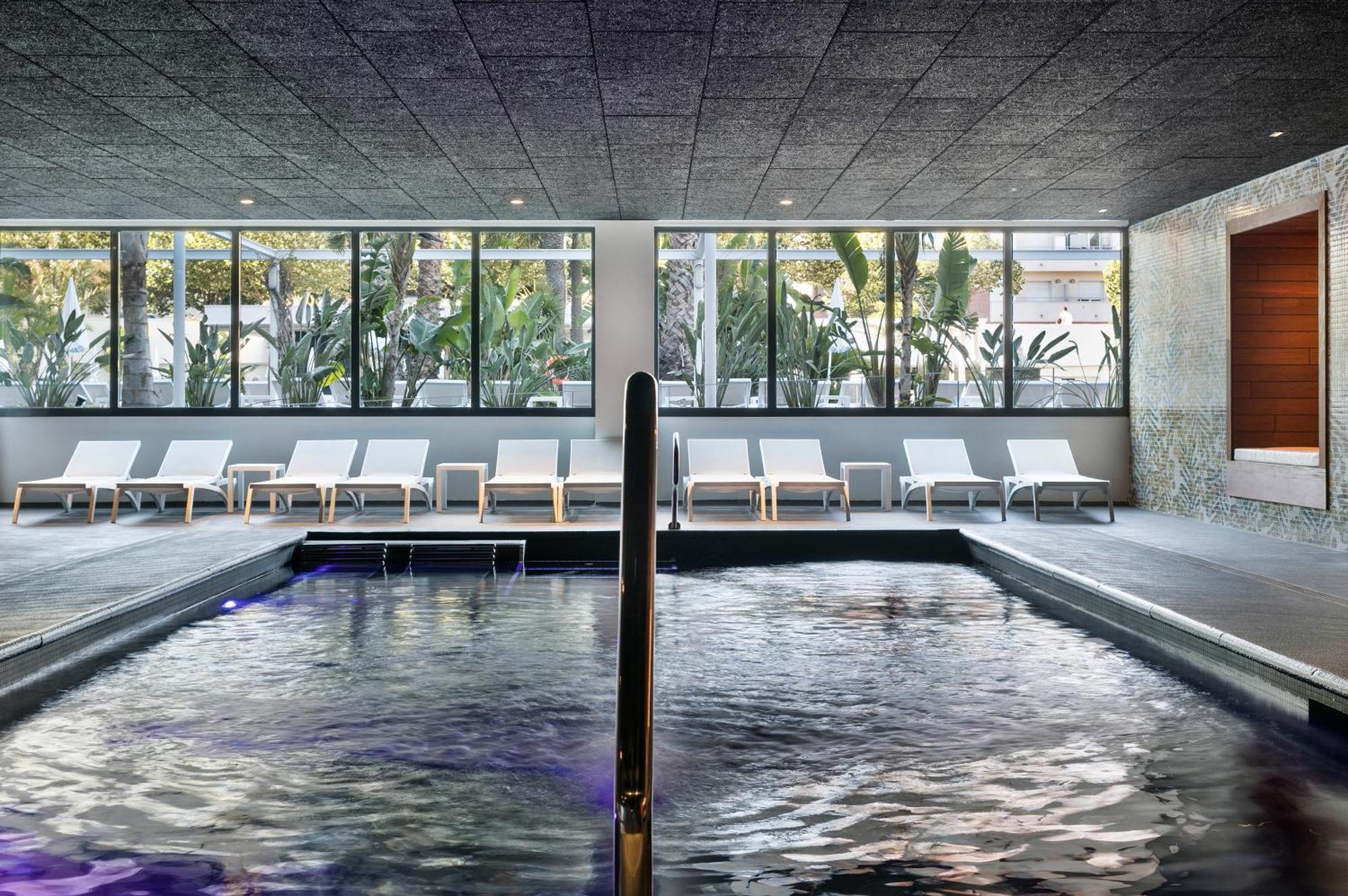 Aqua Hotel Silhouette & Spa - Adults Only Malgrat de Mar Luaran gambar