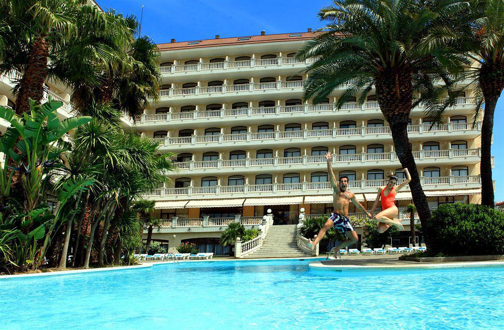 Aqua Hotel Silhouette & Spa - Adults Only Malgrat de Mar Luaran gambar